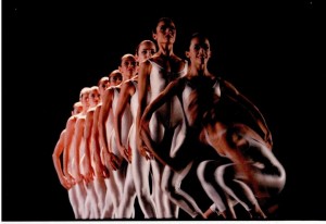 Imagem do espetáculo "Exsultate Jubilate", da Cia de Dança Palácio das Artes (1991)