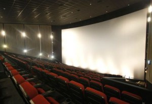 Interior da sala Imax, a maior tela de cinema brasileira, no shopping Bourbon São Paulo