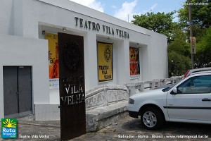 fachada do Teatro Vila Velha